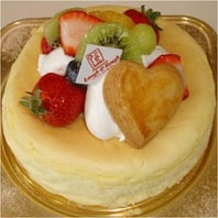 チーズケーキ　フルーツ（15cm）
