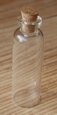 Fiole en verre taille 9