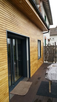 Bardage châtaignier faux claire voie