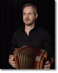 Daniel Schmidig Reparaturen von Schwyzerörgeli örgeli-studio Schwyz