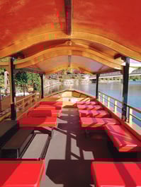 34名定員船内（鳳凰丸Ⅱ）