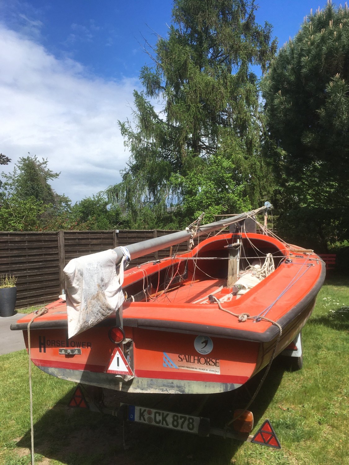 neue Sailhorse wartet in Köln auf Abholung