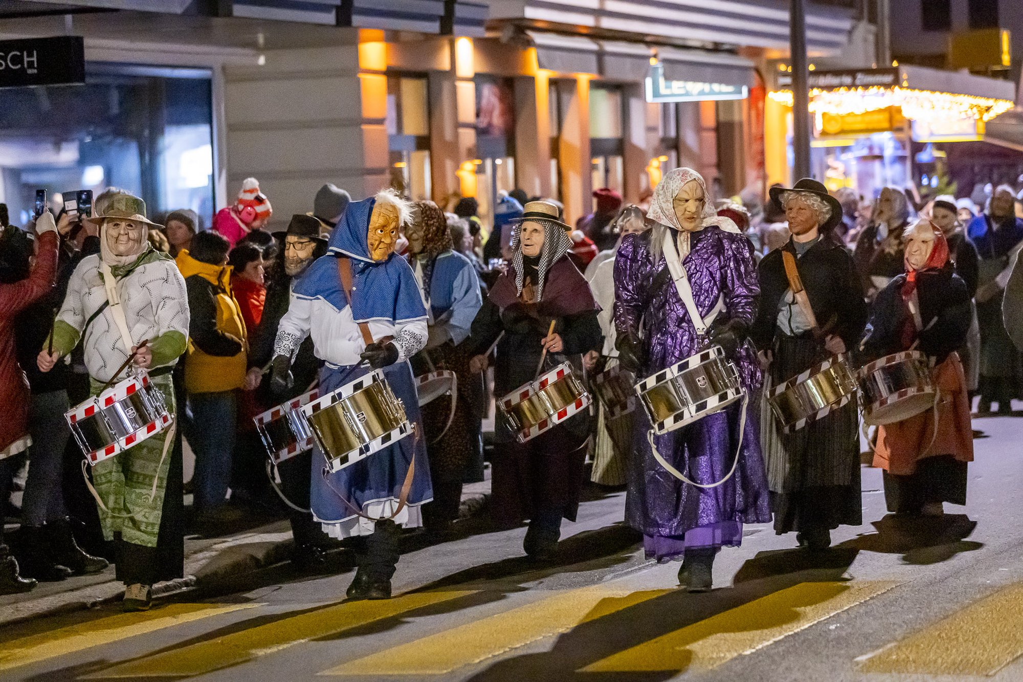 Schweizer Brauchtum: Ubersitz in Meiringen