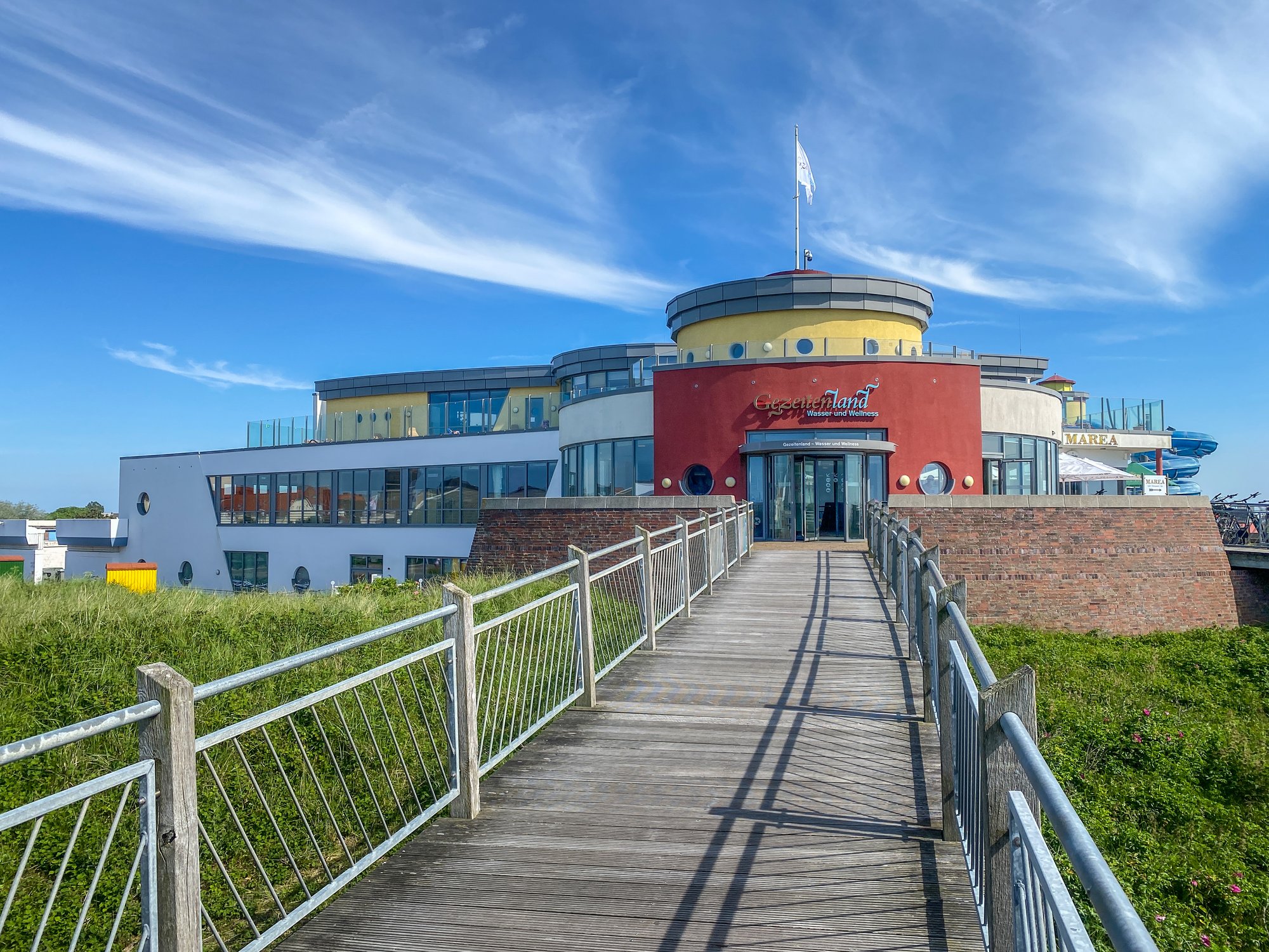 Beginn der Schwimmbadrevision im Gezeitenland ~ Wasser & Wellness, das „10,- € - Ticket“ und „Open Ship“