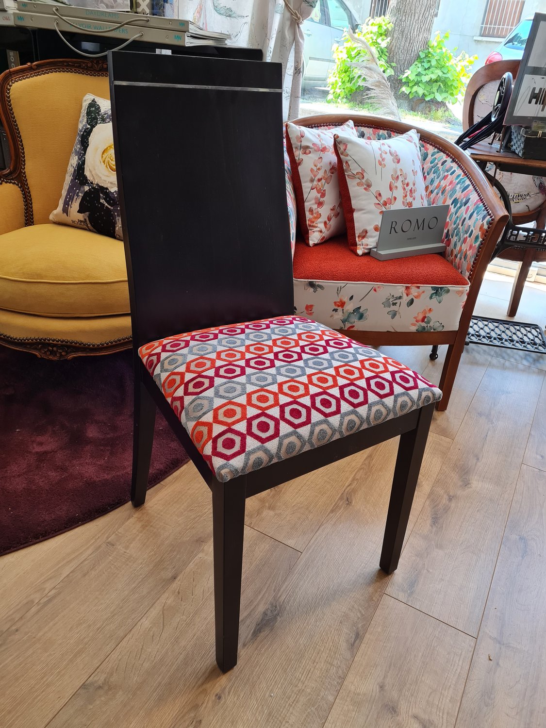 Chaises modernes à chassis