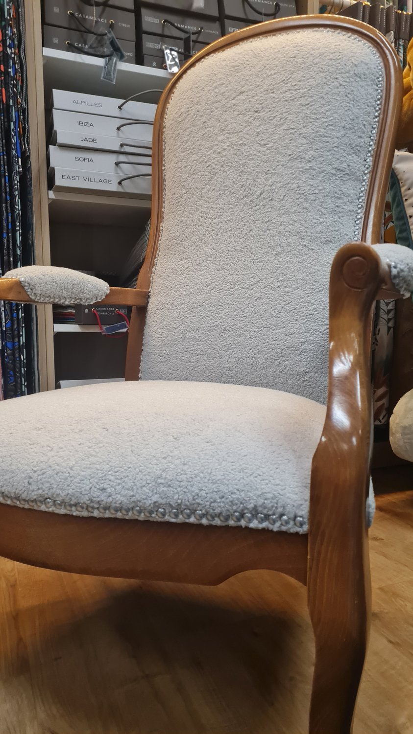 Voltaire Droit - tissu bouclette