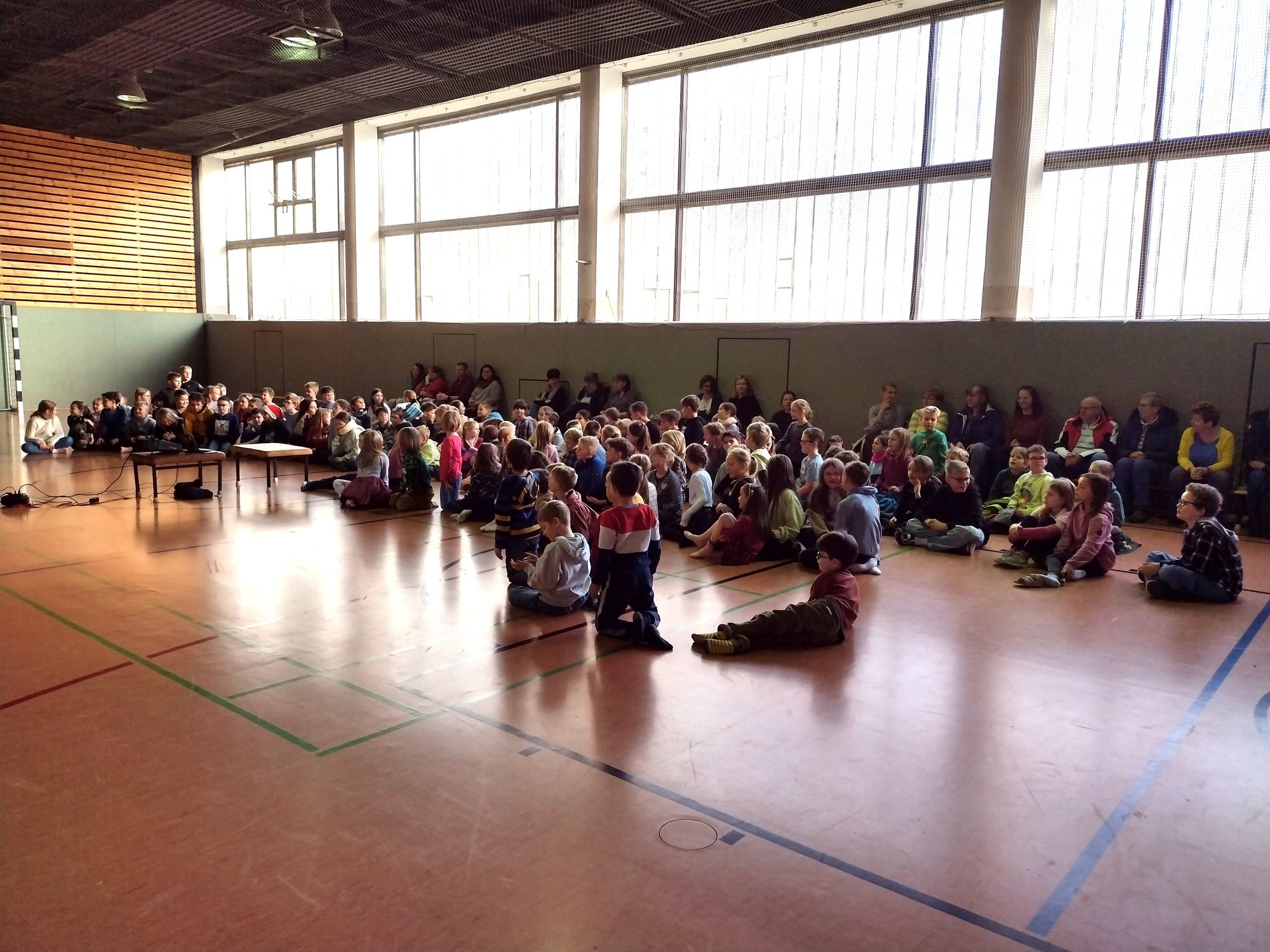 Dr.-Martin-Luther-Schule und Hort wünschen Ihnen "Gesegnete Weihnachten!"