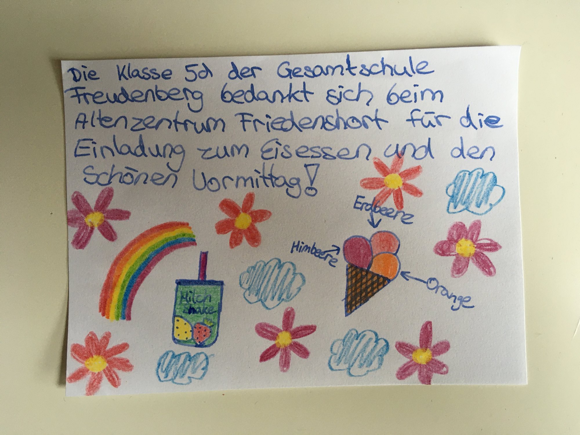 Zu Gast im „mobilen Eiscafé“ des Altenzentrums Friedenshort