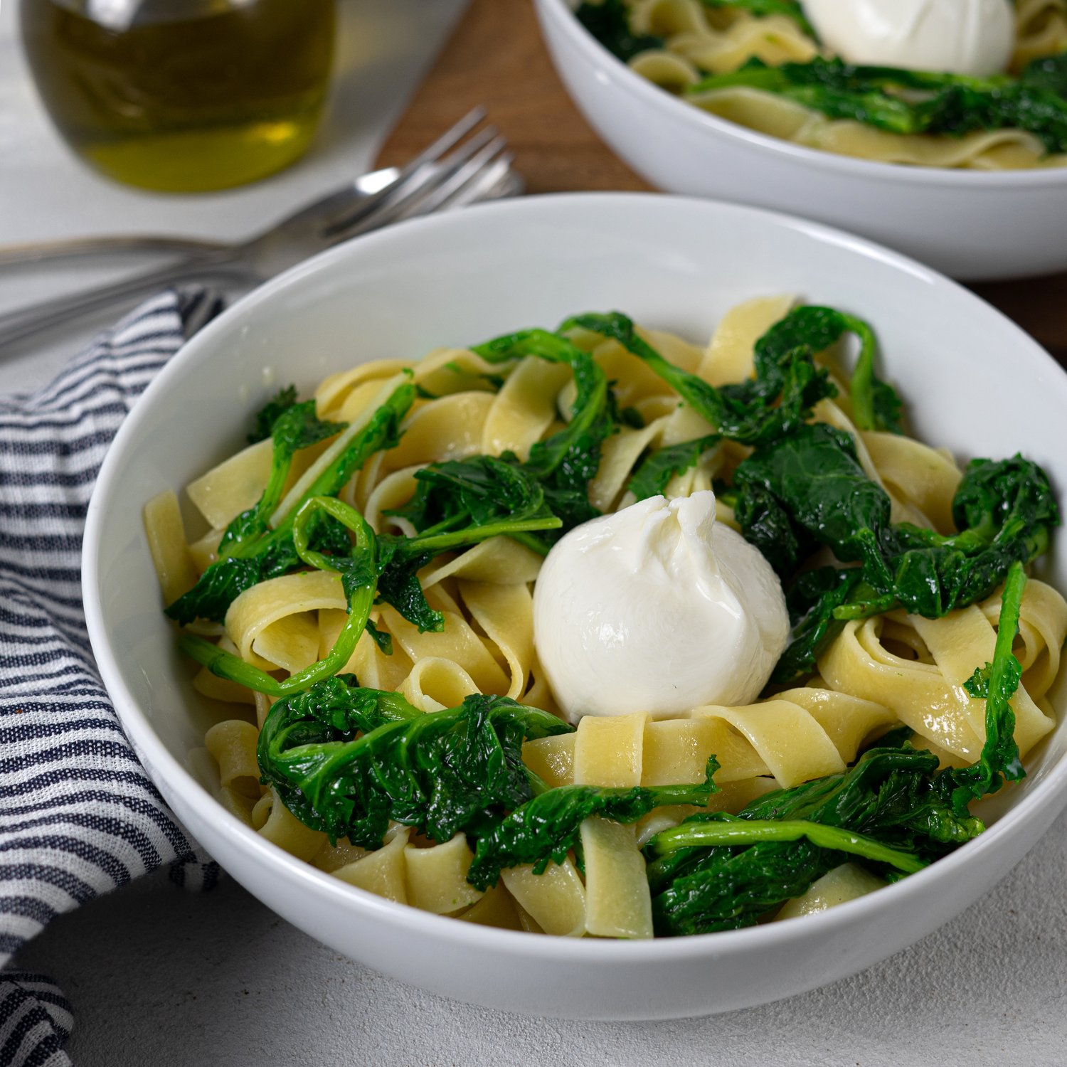 Fettuccine mit Cime di Rapa und Burrata