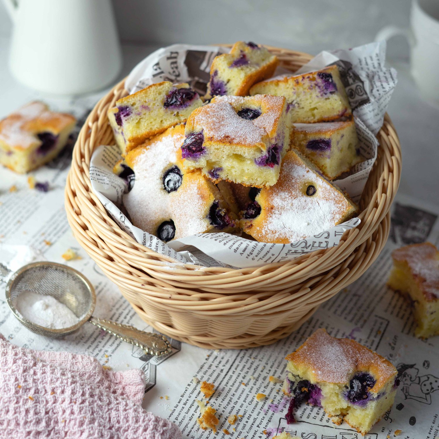 Joghurtschnitten mit Heidelbeeren