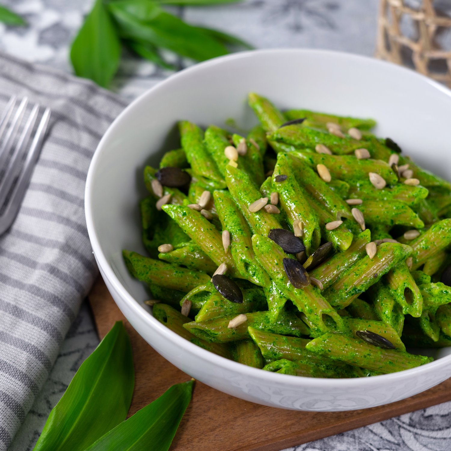 Vollkornpenne mit Bärlauchpesto