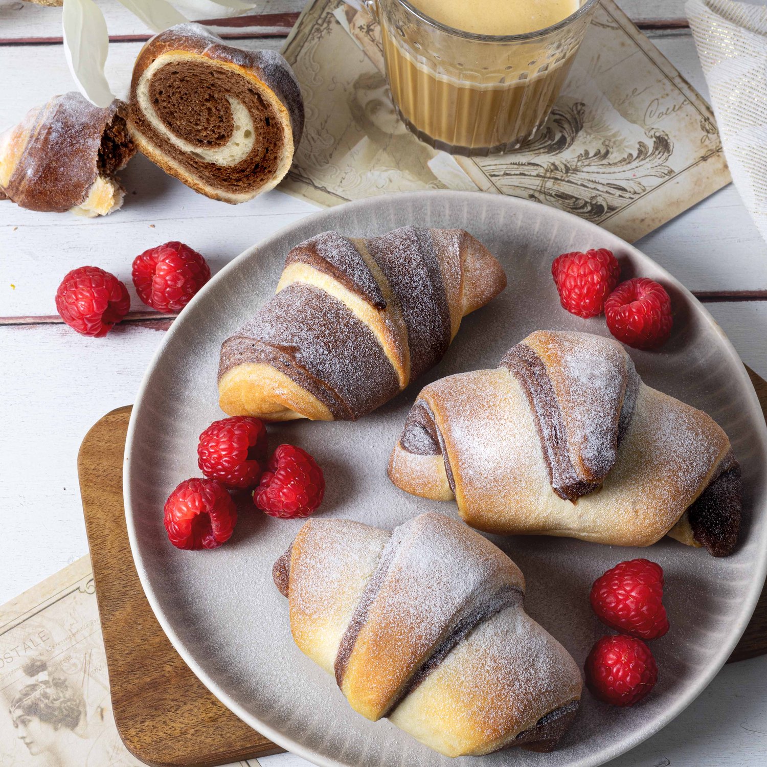 Black & White Brioches Croissants