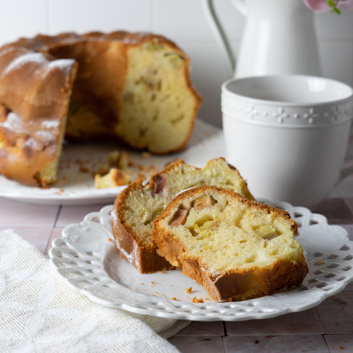 Rhabarber Mascarpone Gugelhupf