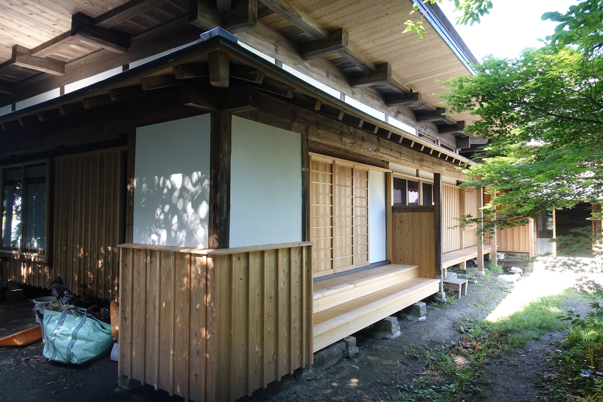 大戸の民家改修　建屋はほぼ完成