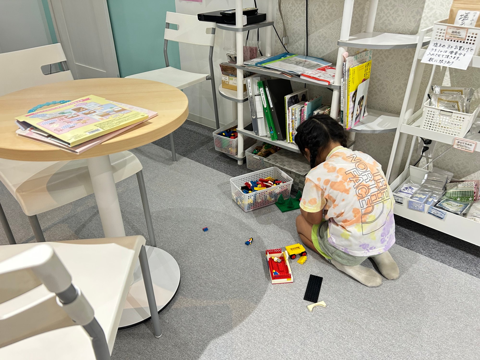 お子様も安心して待てるジムです