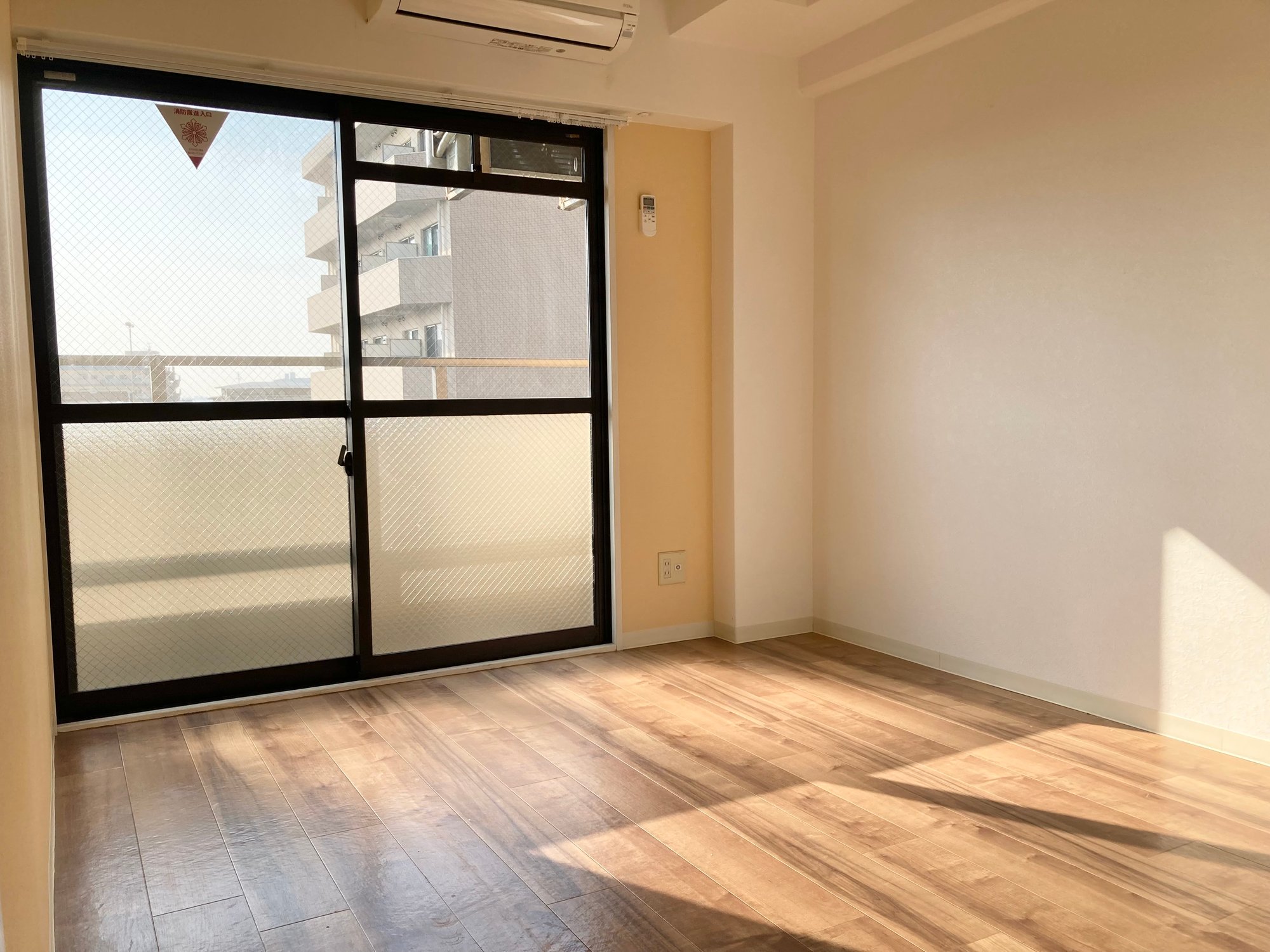 四貫島。2匹までOK!アドベ93　503号室　2DK