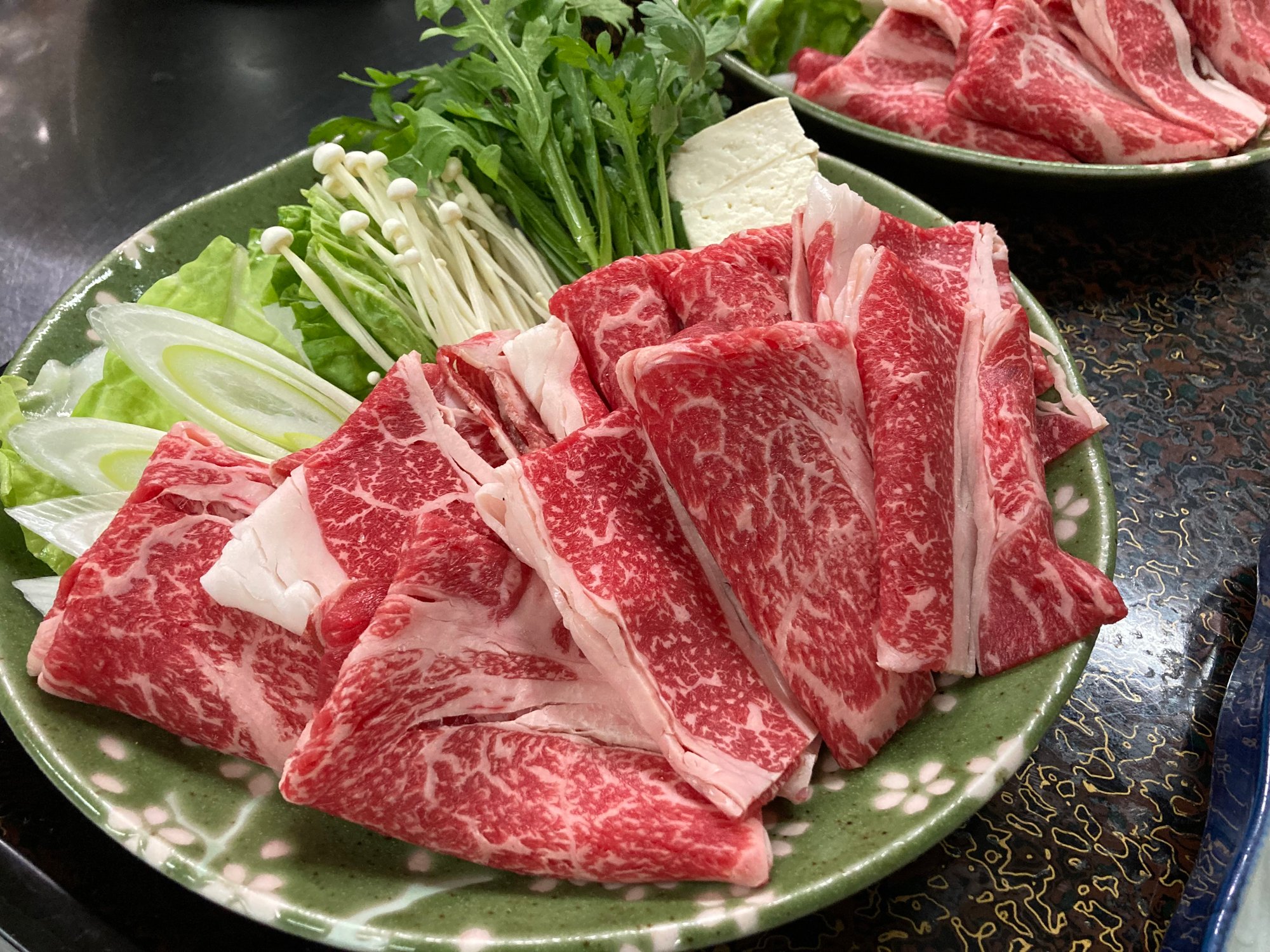 りんごで育った信州牛