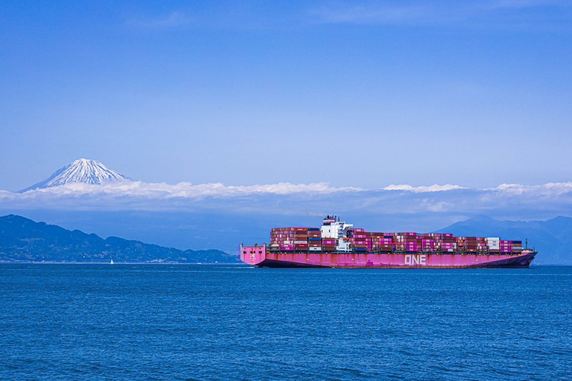 速報：2025年11月コンテナ取扱個数45,131TEU