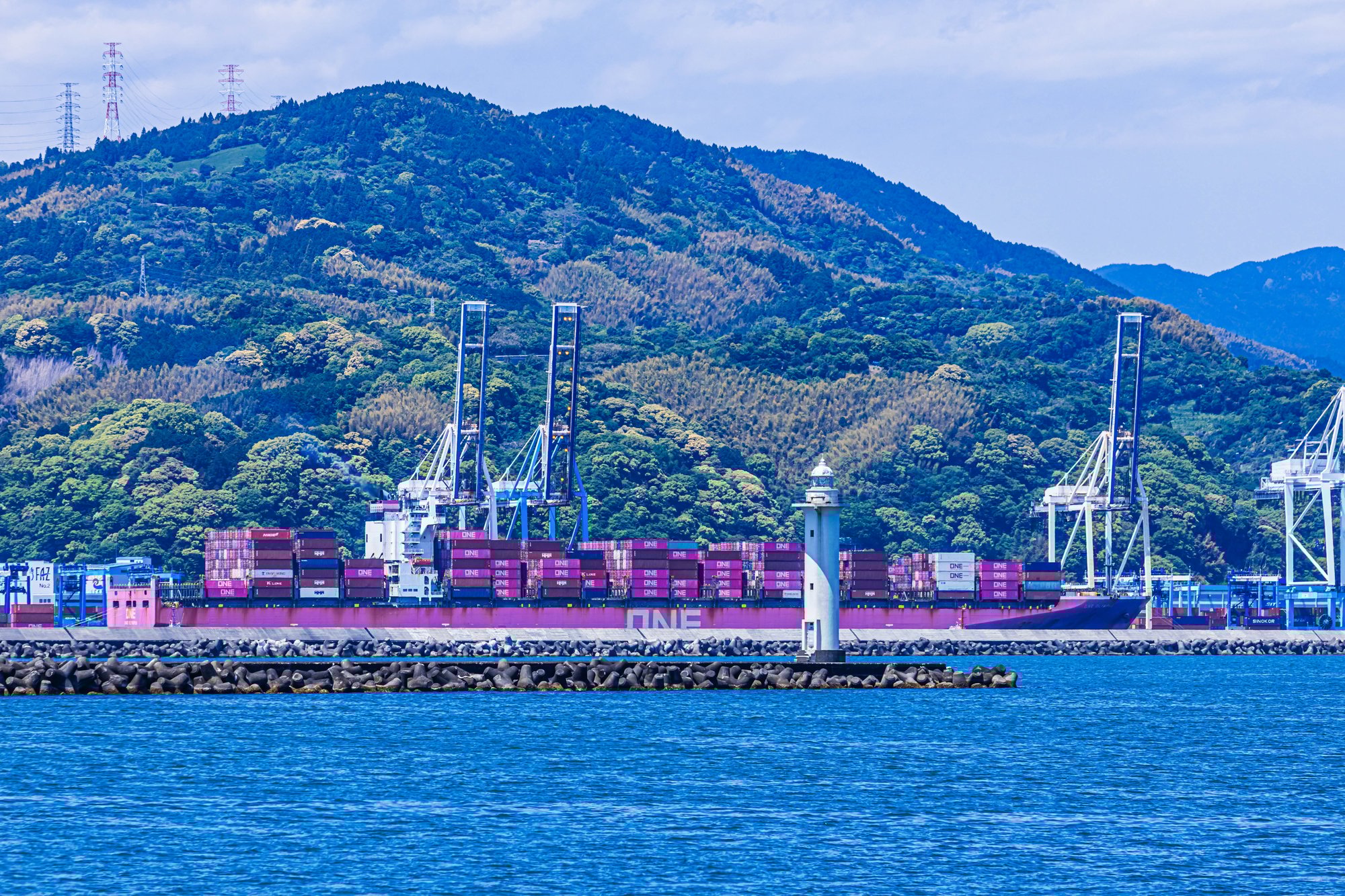 速報：2025年8月コンテナ取扱個数41,995TEU