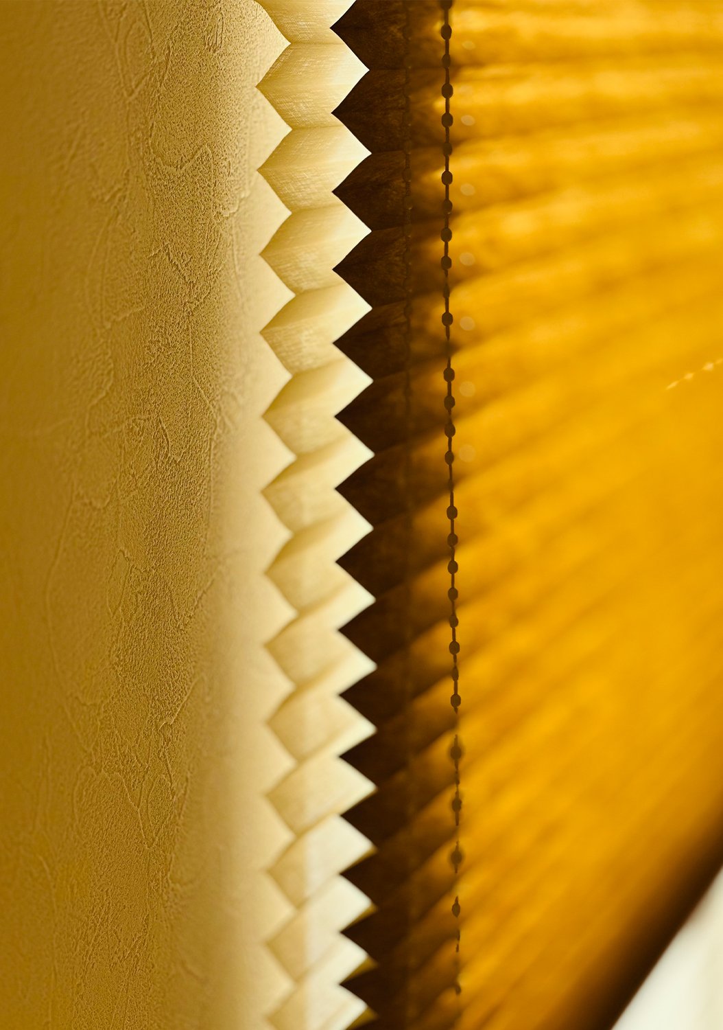 前後ダブル構造のプリーツスクリーン