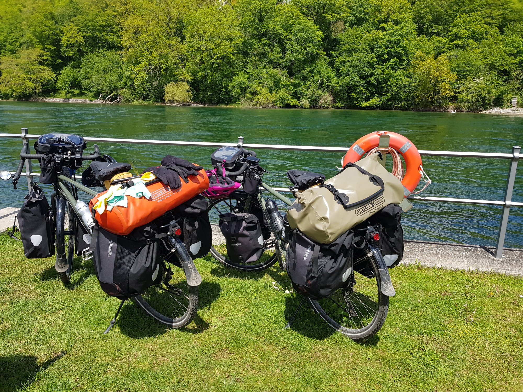 Biketrekking entlang dem Rhein