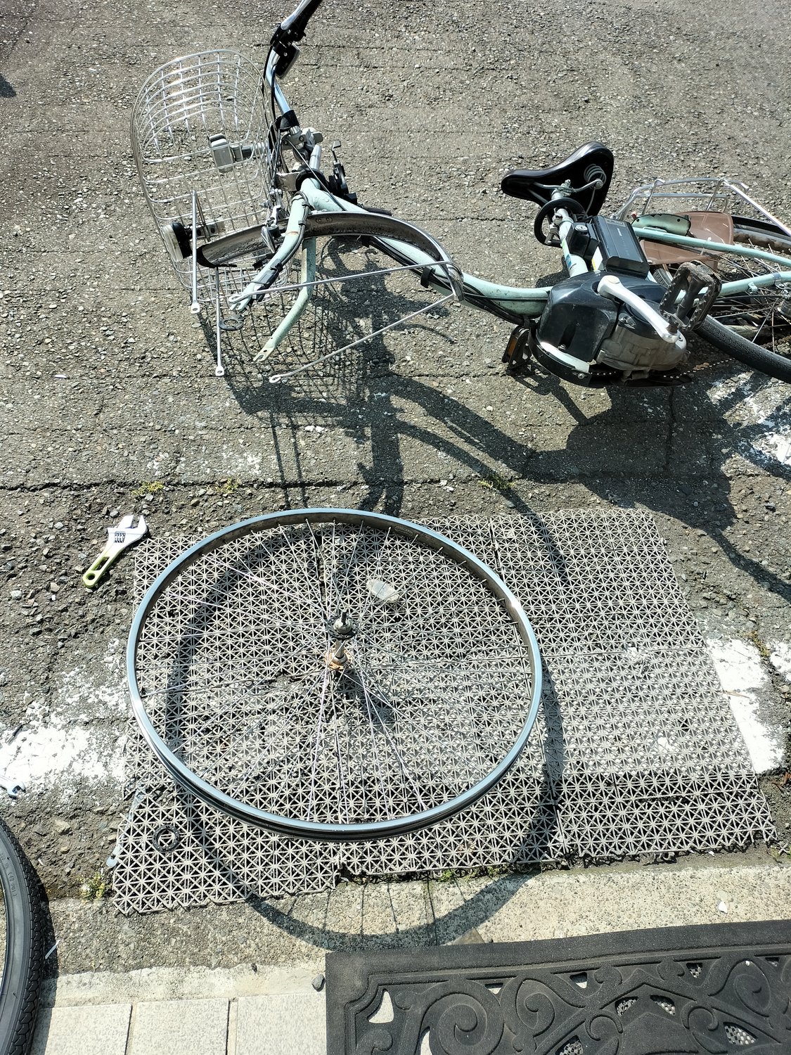 パンク修理のついでに…