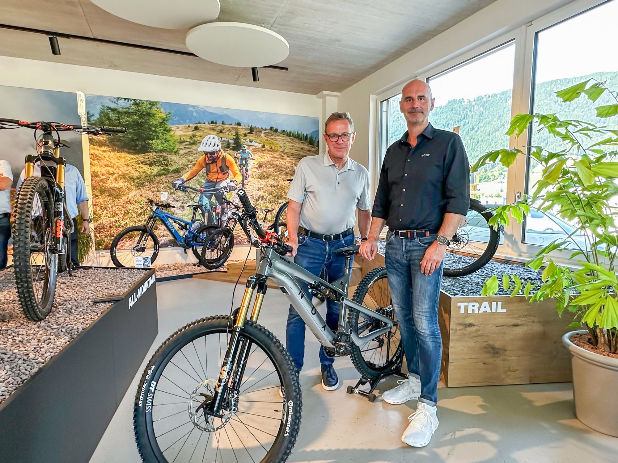 Ralf Rangnick setzt auf NOX Cycles: Fußball-Professor und ÖFB-Teamchef jetzt elektrisch unterwegs