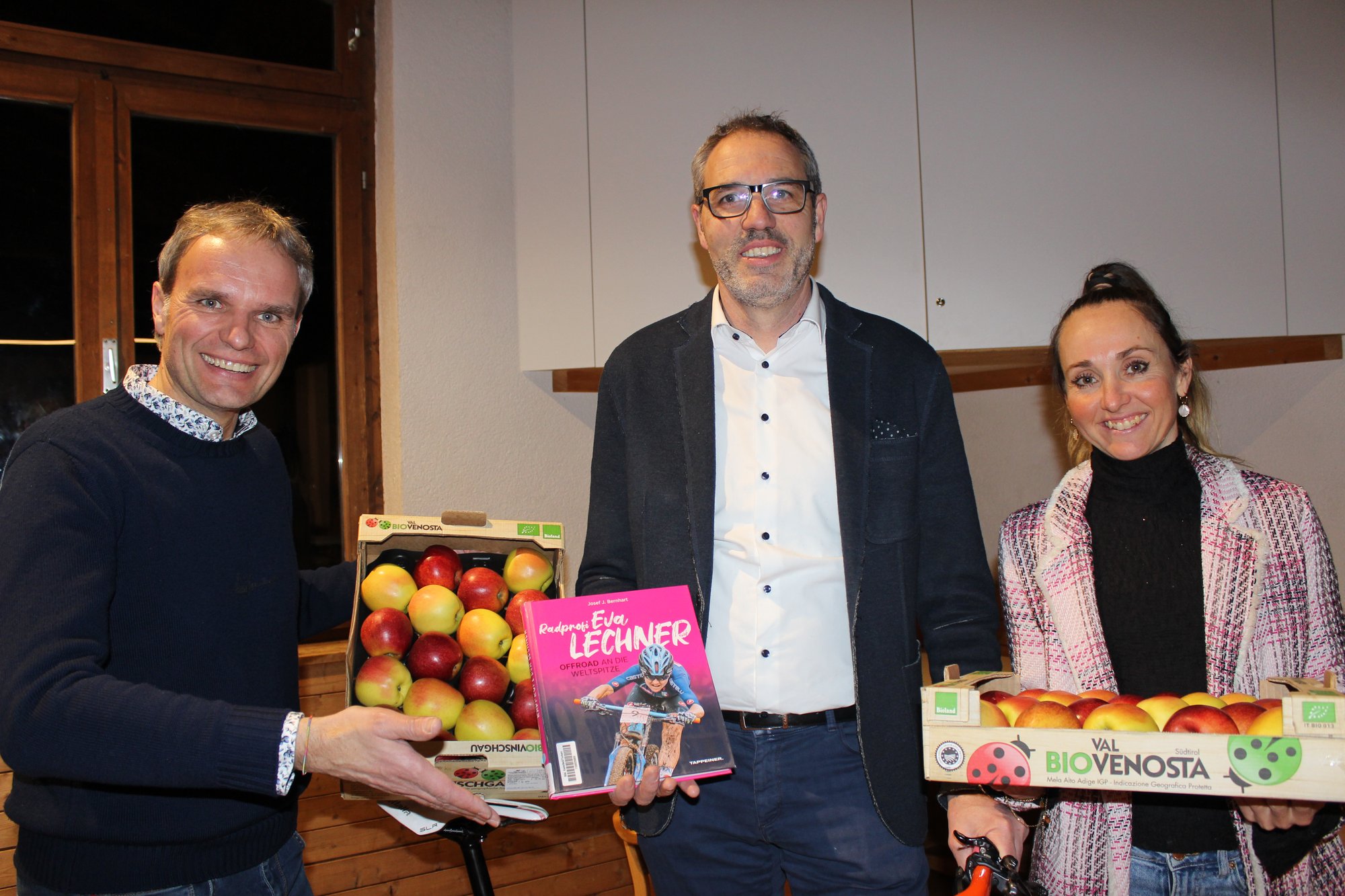 Buch-Tipp: Eva im Paradies? Comeback, Buch und neue Saison…