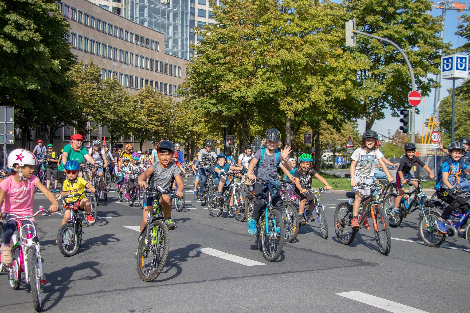 Kidical Mass fordert von der neuen Bundesregierung: „Lasst Kinder selbständig und sicher Fahrrad fahren!“