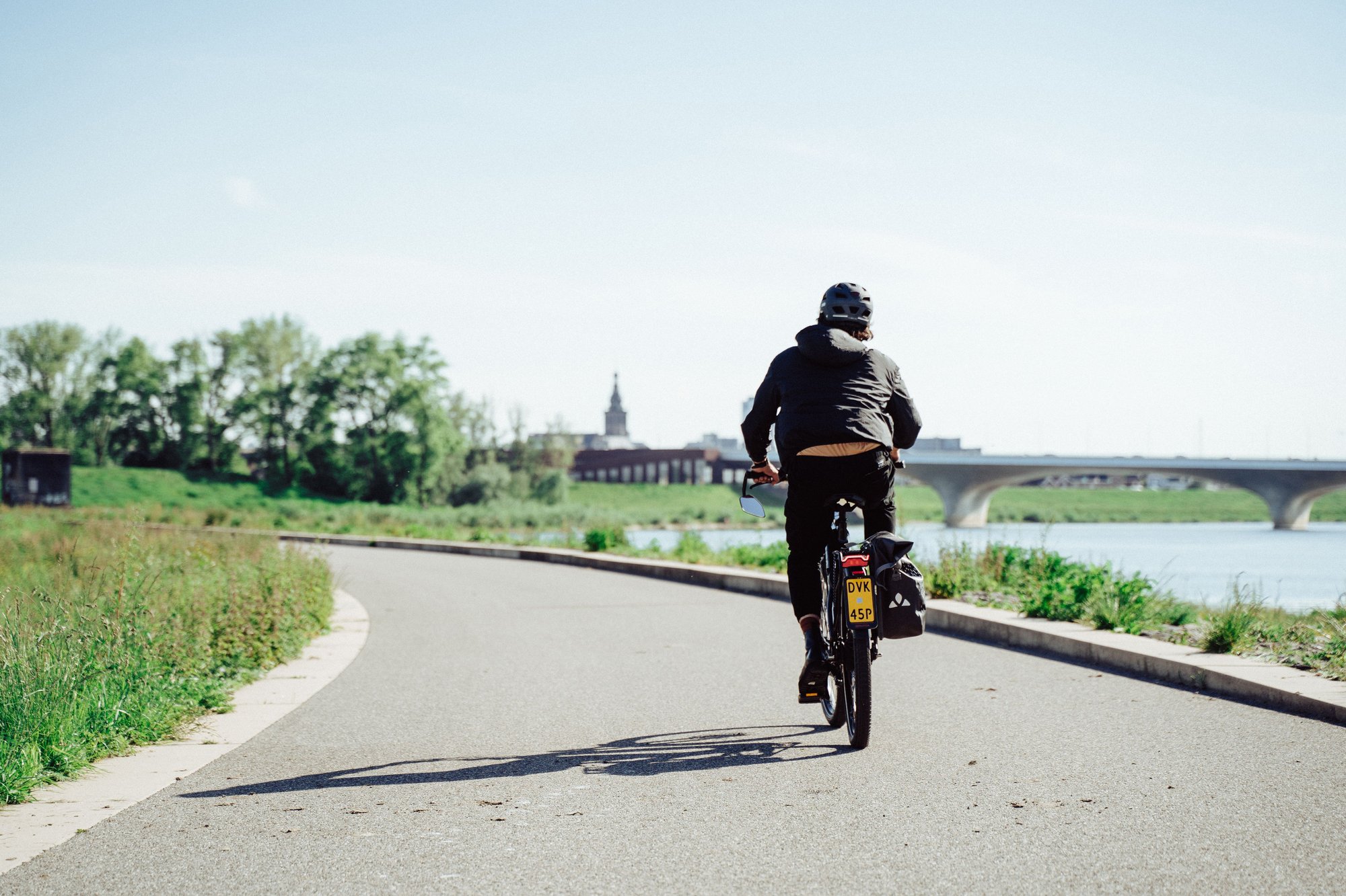 Spanningas Beleuchtungslösungen für Speed-Pedelecs