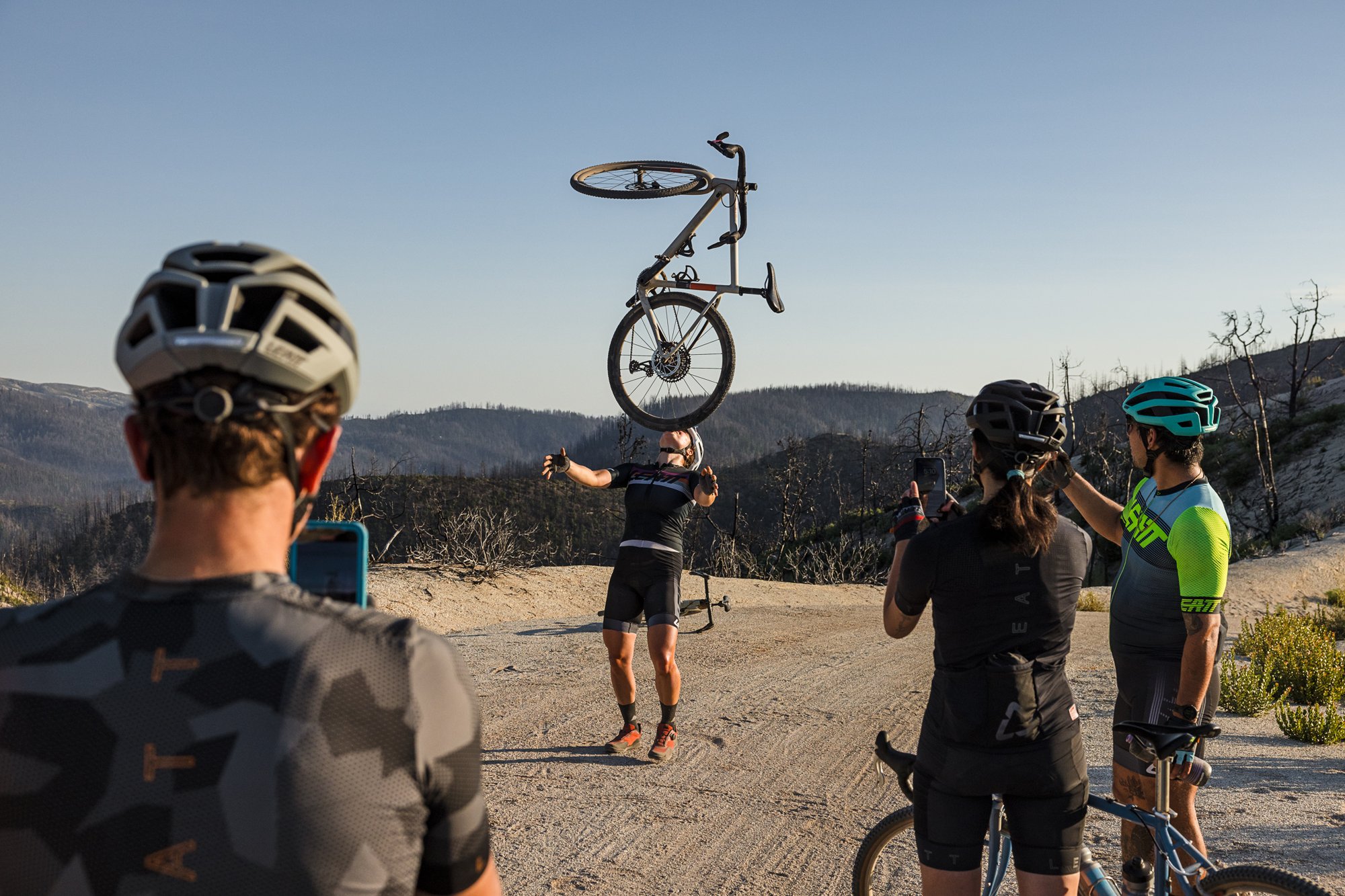 LEATT feiert 20 Jahre Schutz und Performance