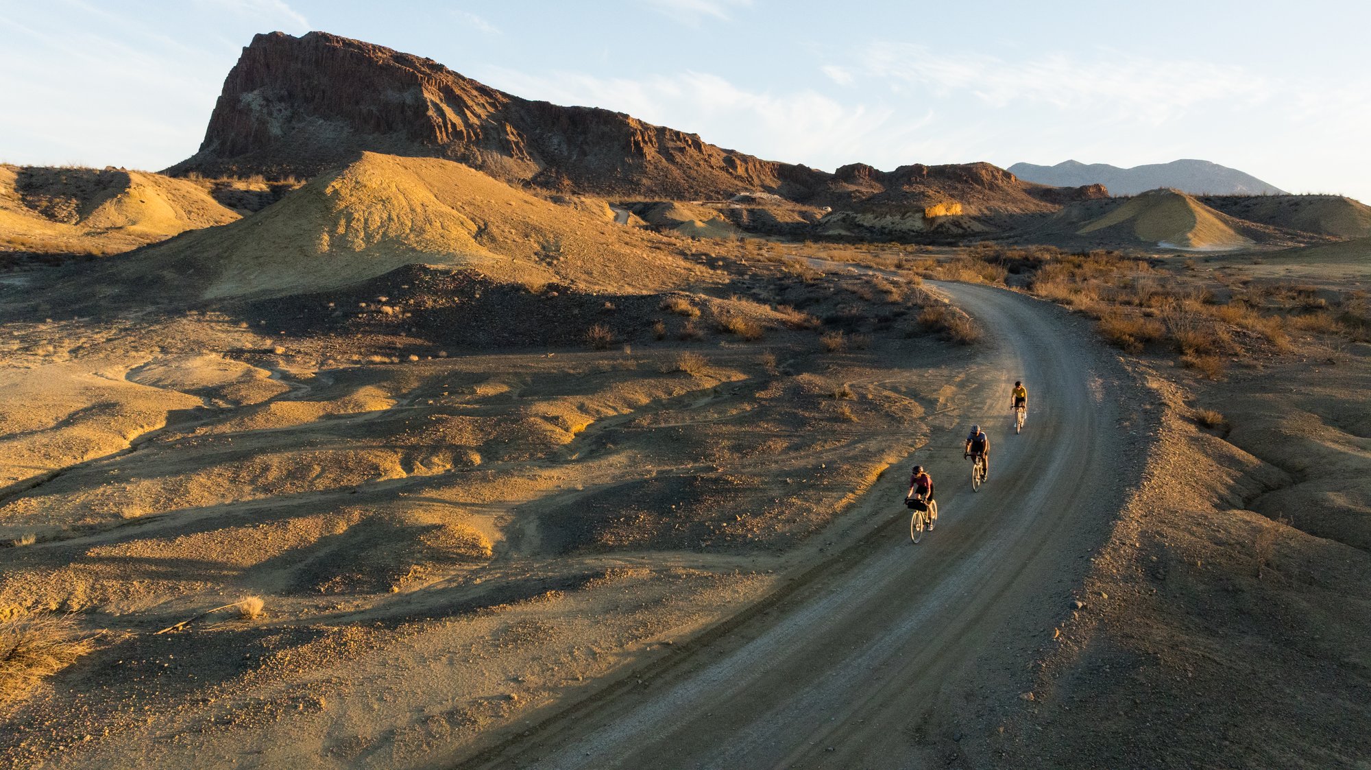 SHIMANO ERWEITERT GRX-FAMILIE MIT RX717-KOMPONENTEN