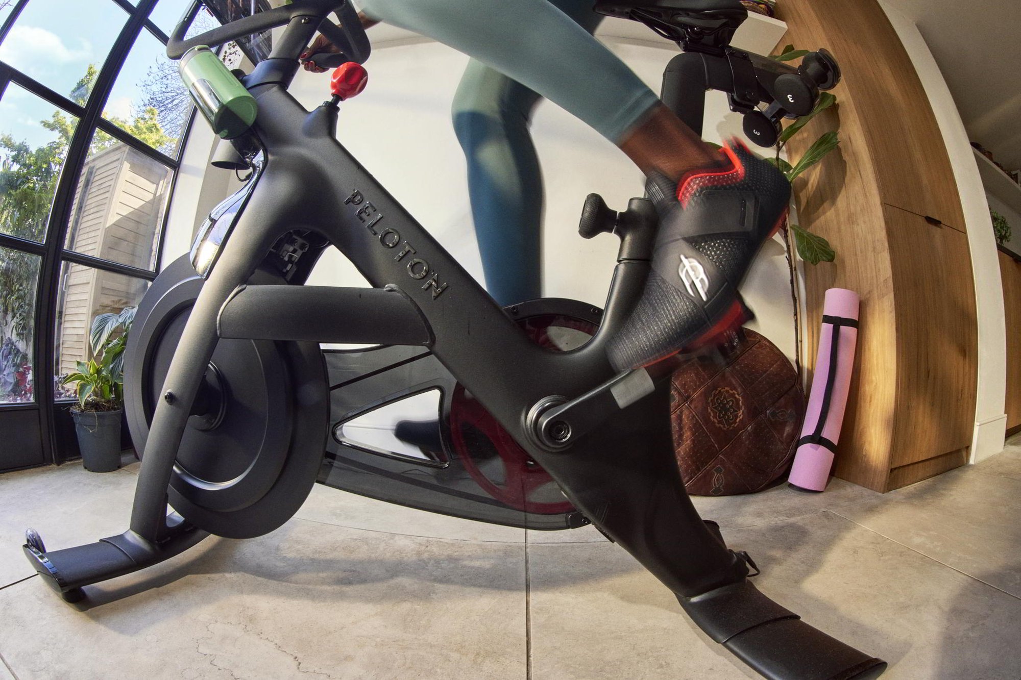 Sport-Tiedje wird exklusiver Vertriebspartner von Peloton in Europa