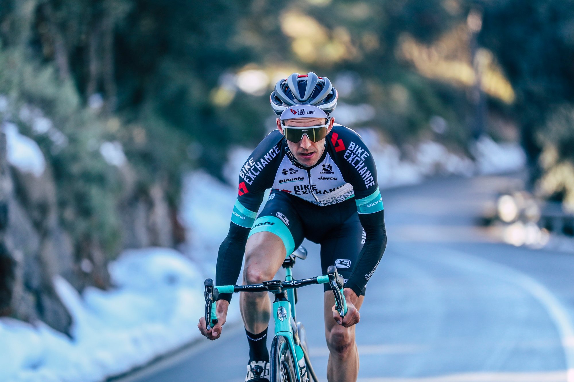 Pirelli präsentiert den P ZERO RACE Tub SL beim Giro d'Italia 2021