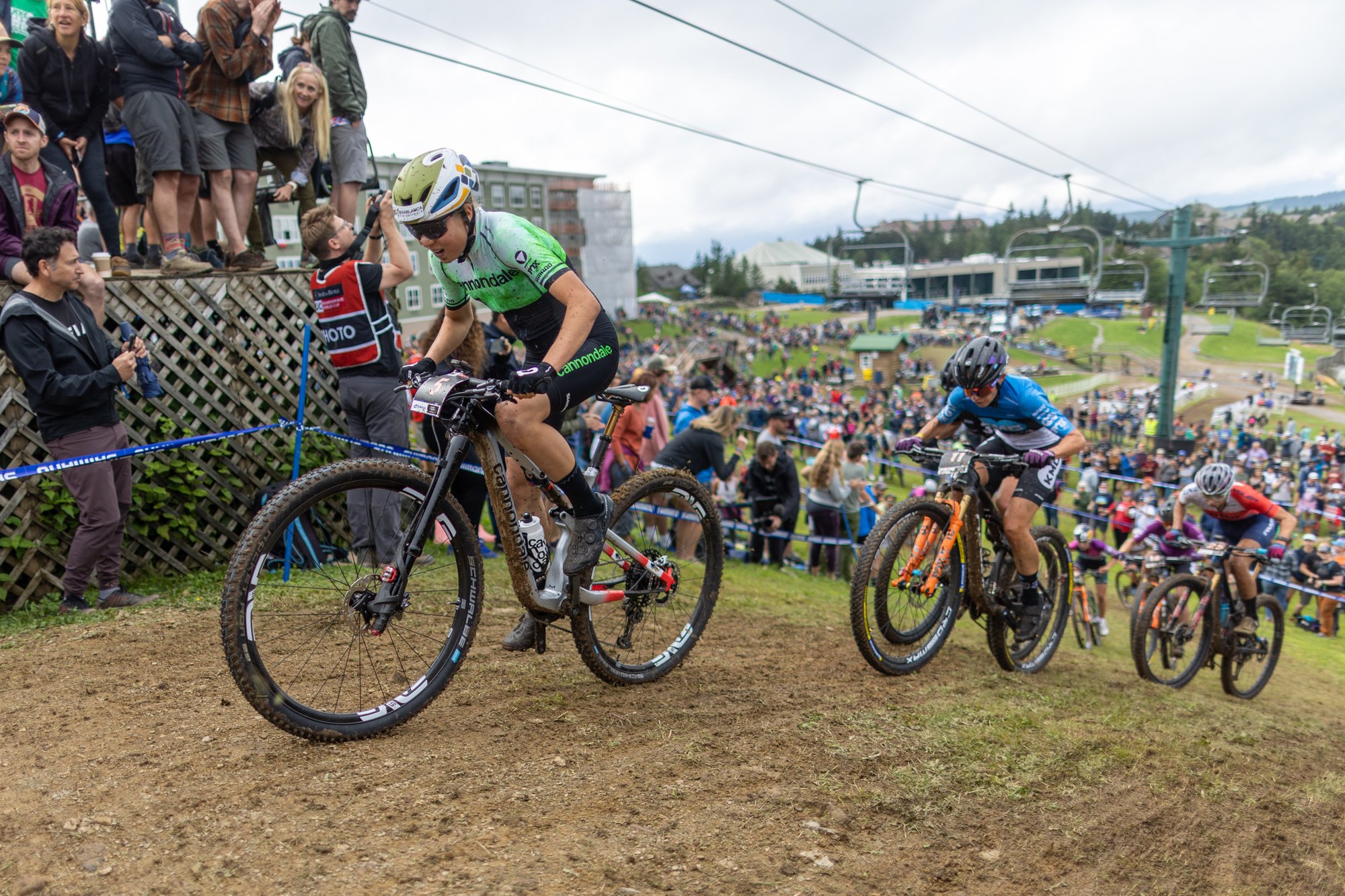 Mona Mitterwallner wieder in Top-Ten im Shorttrack