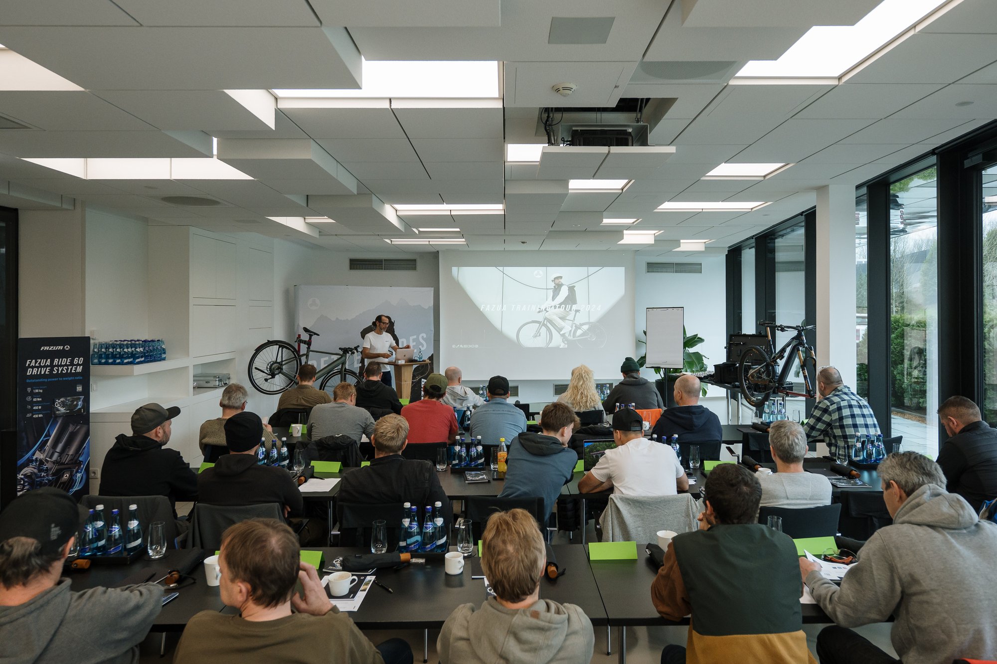 FAZUA Training Tour 2025: Intensivschulungen für Fahrradhändler:innen in neun Ländern