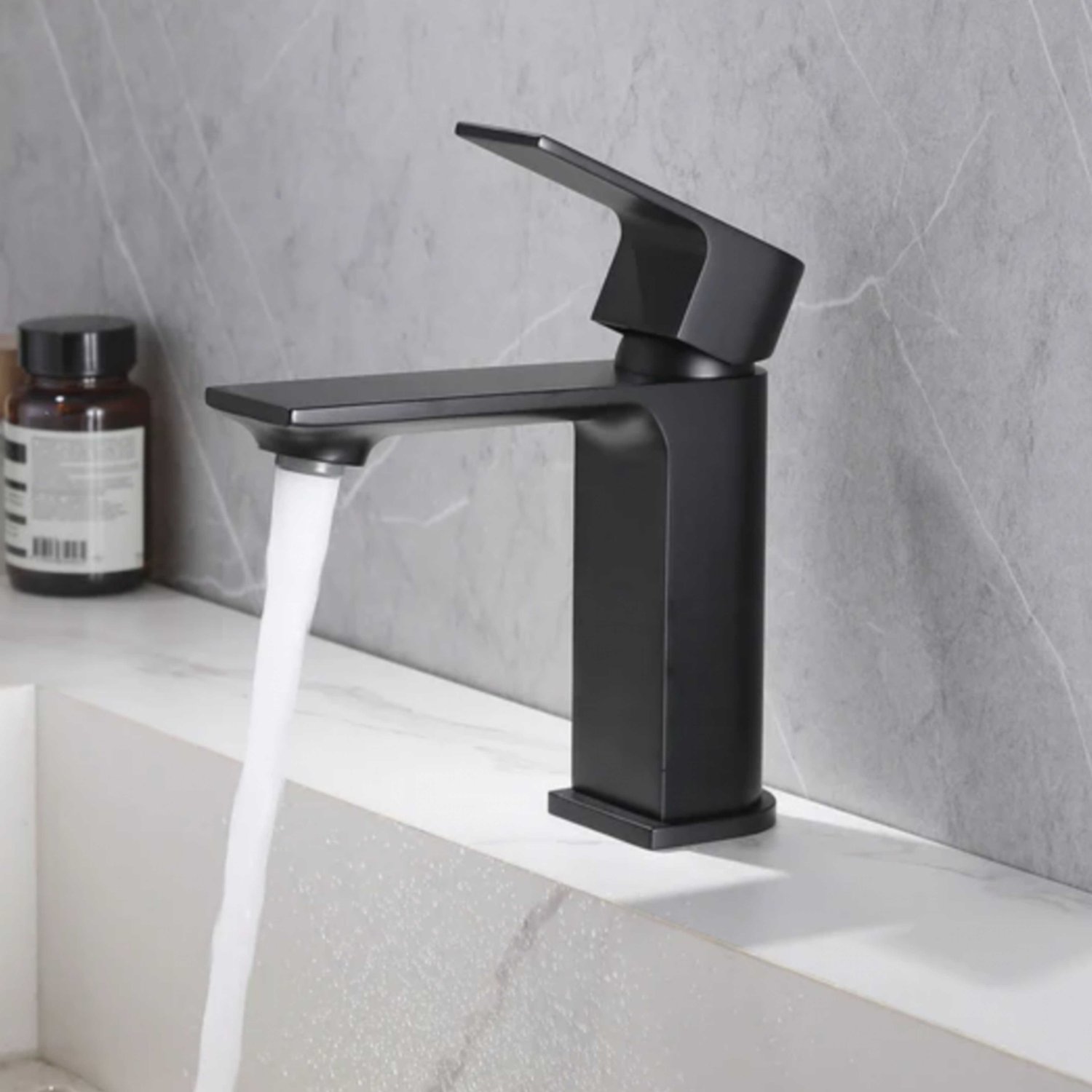 Keep Your Bathroom Sparkling: Cleaning and Maintenance Tips