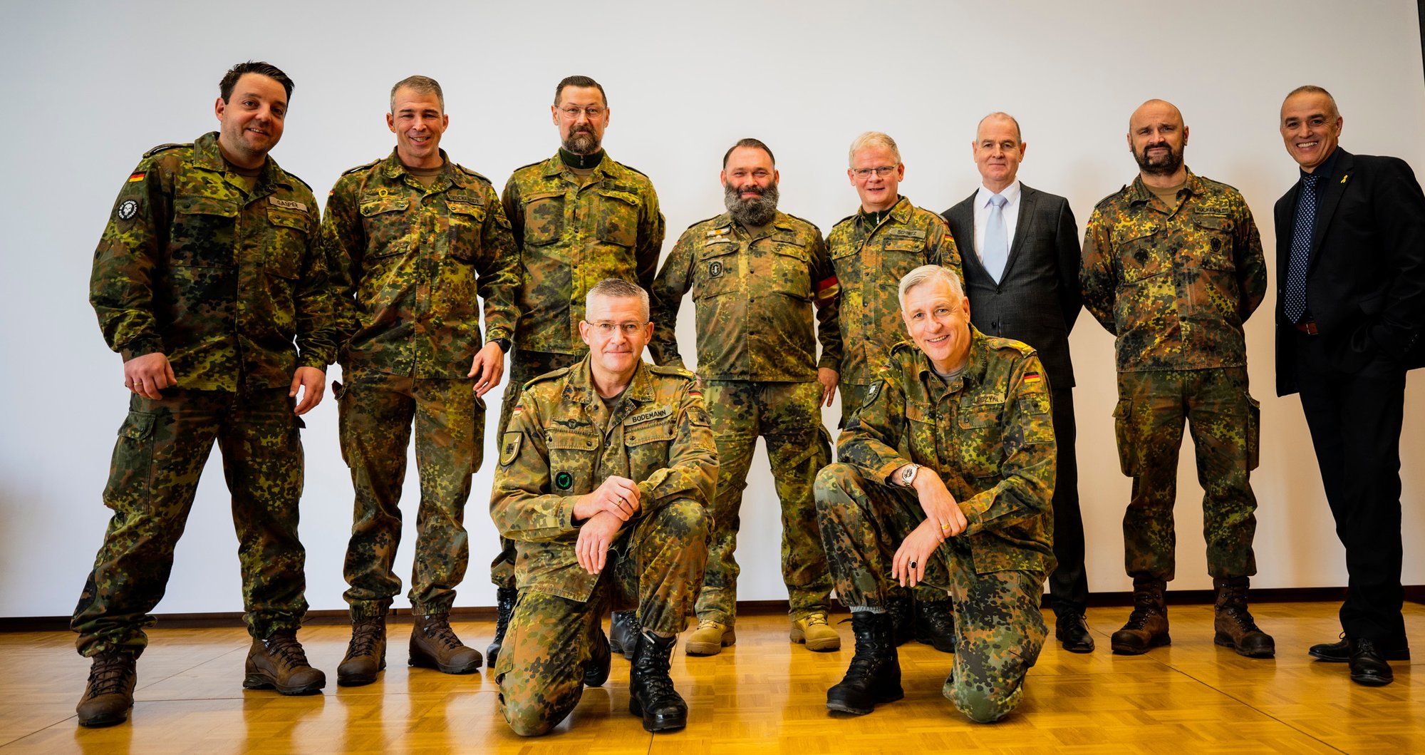 Der Eine kommt der Andere geht