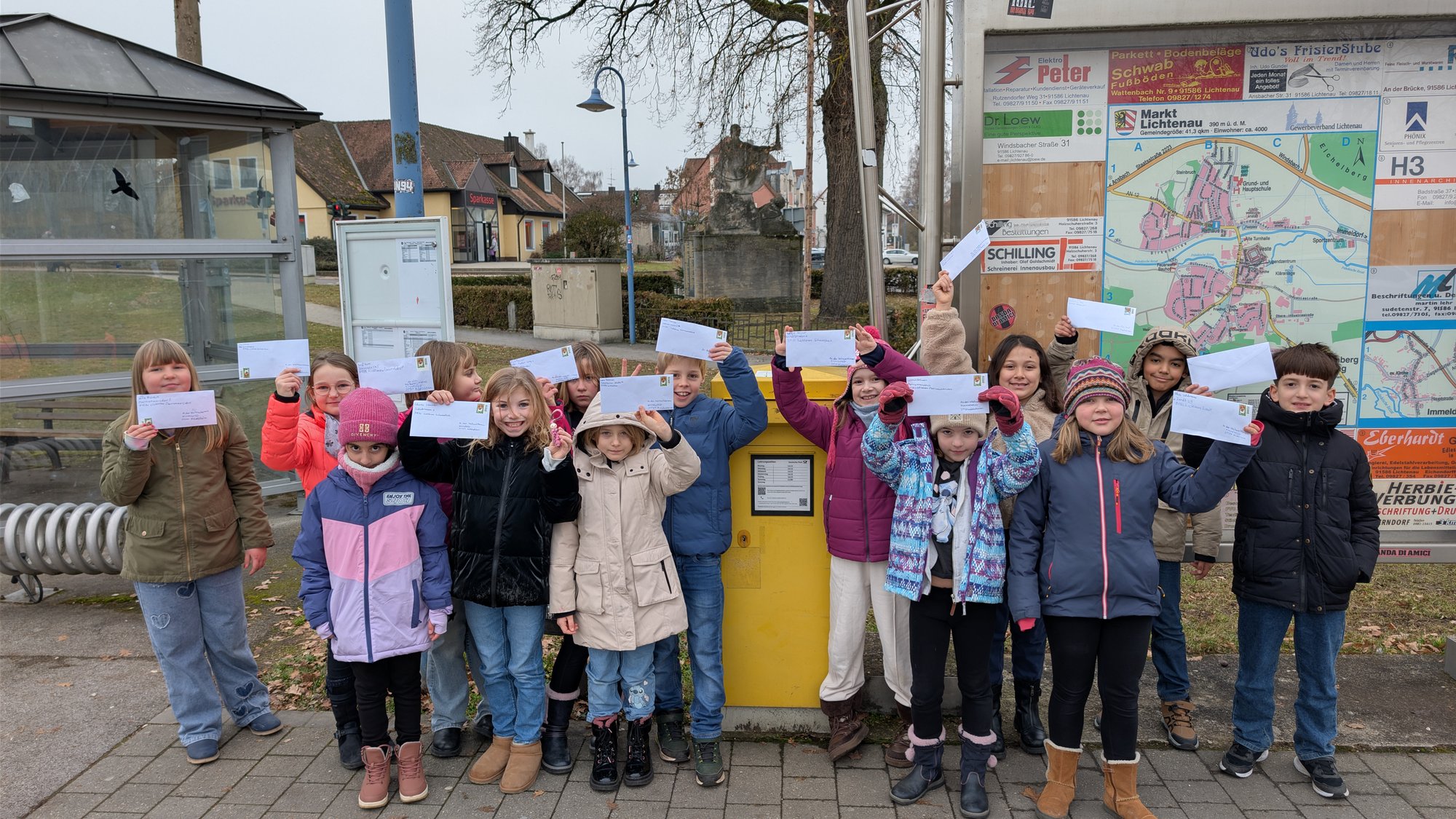 Weihnachtliche Briefaktion in der Klasse 3b