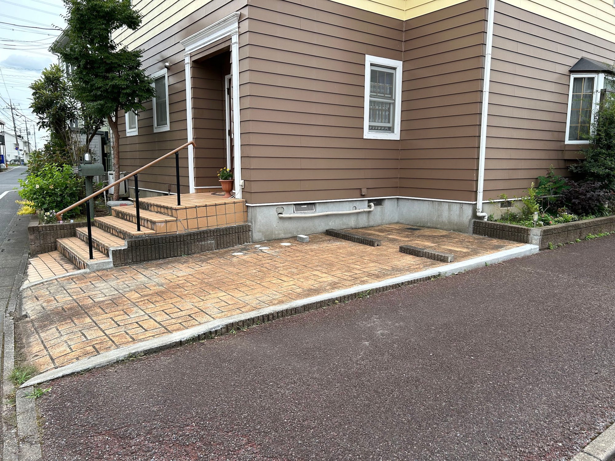 夜も安心して駐車できます　春日部市