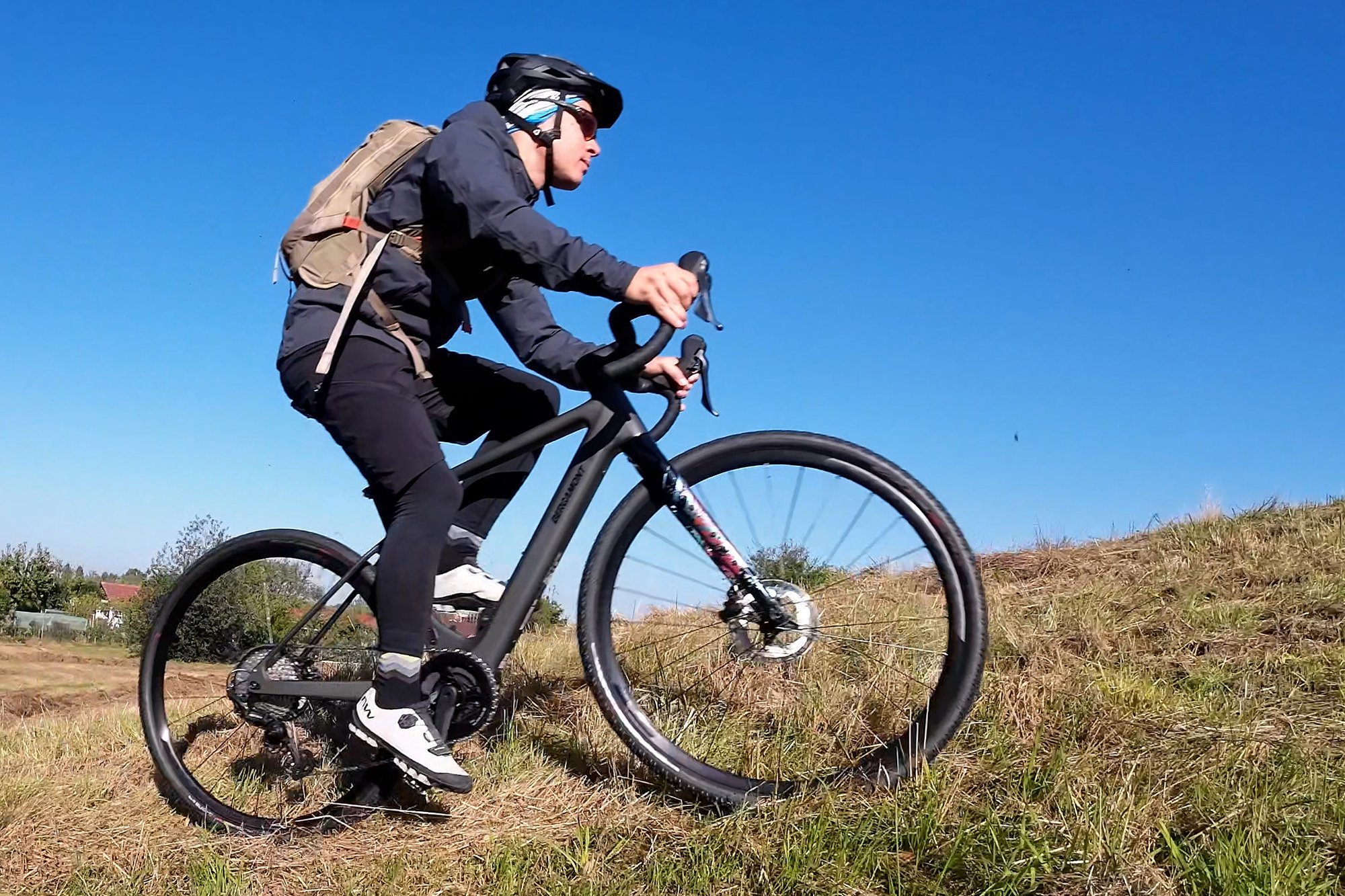 IM TEST: Das Bergamont E-Grandurance Elite E-Gravelbike