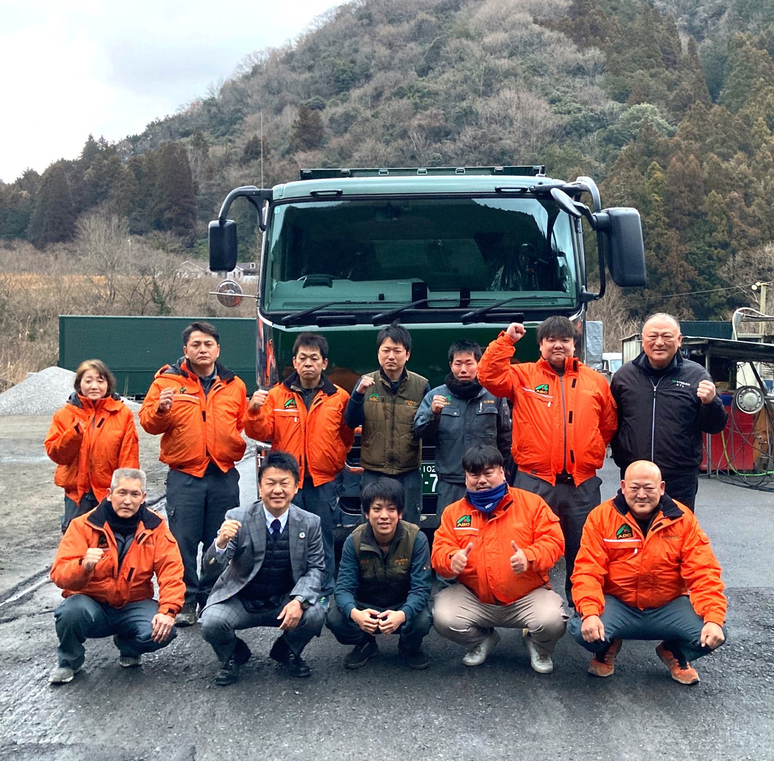 新しい10tダンプが仲間入りしました！