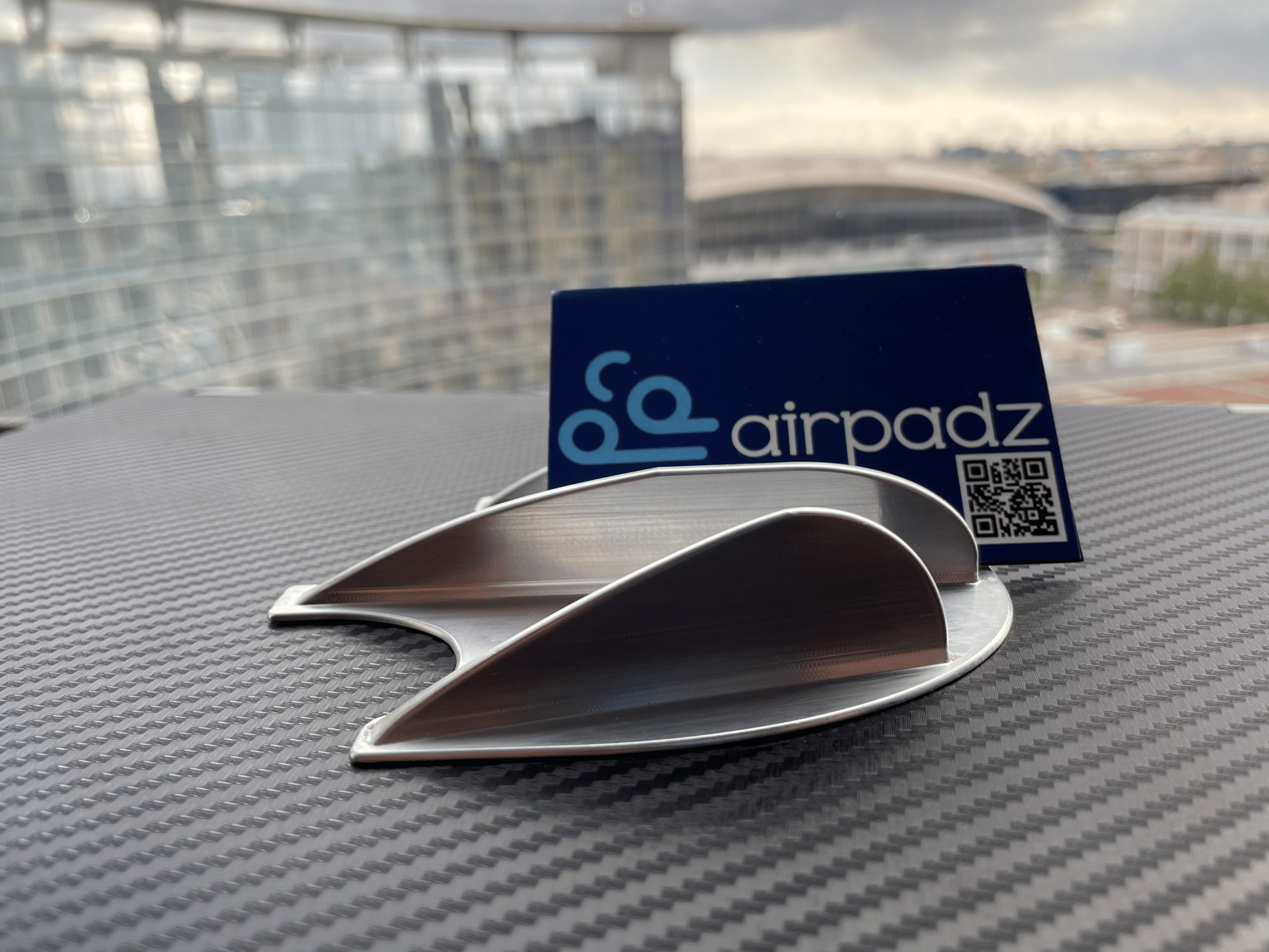 AIRPADZ VERBESSERN DIE AERODYNAMIK VON FAHRZEUGEN