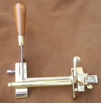 Couteau mécanique - coupe lanière cuir