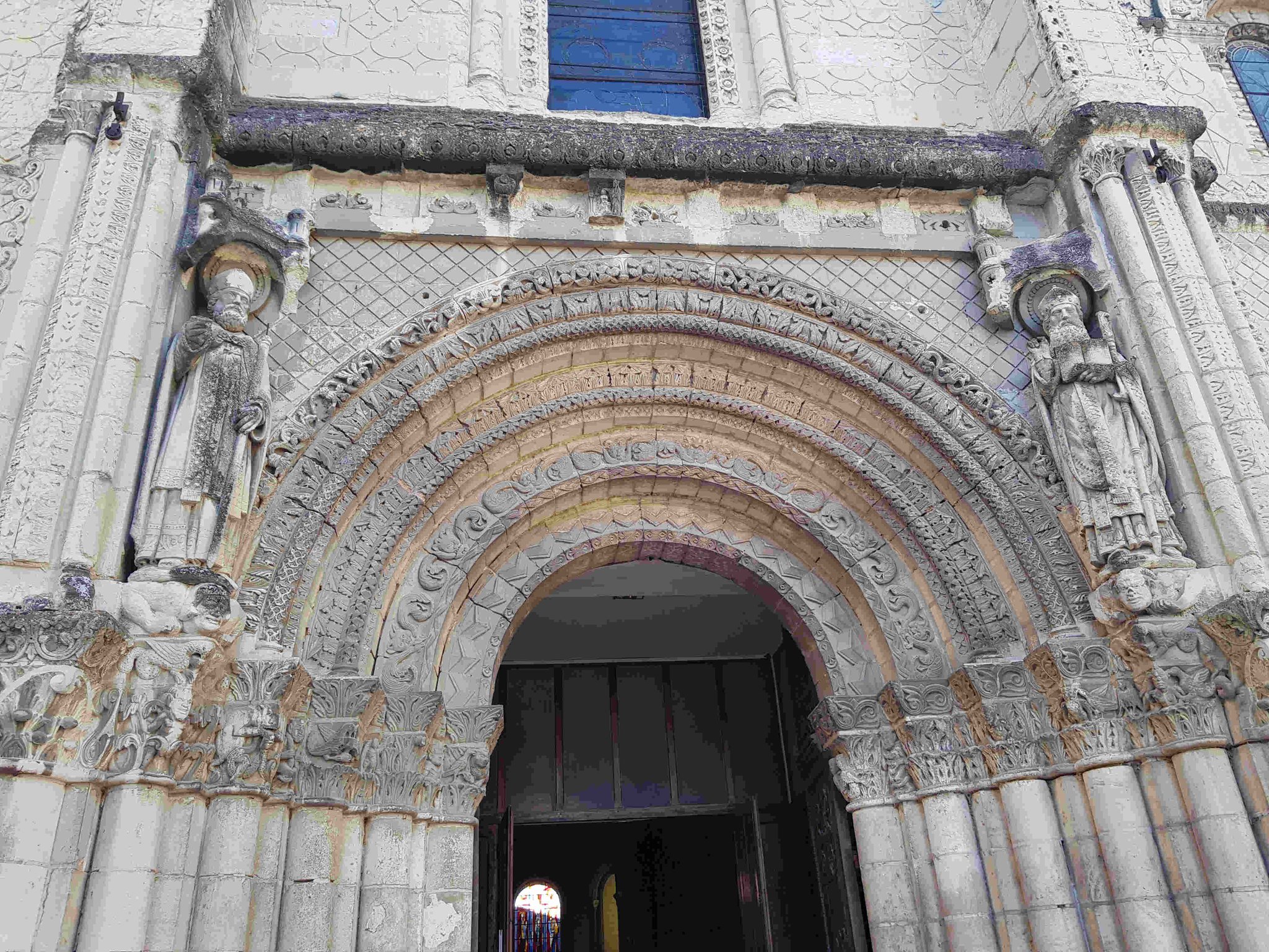 La façade de Saint Jacques.