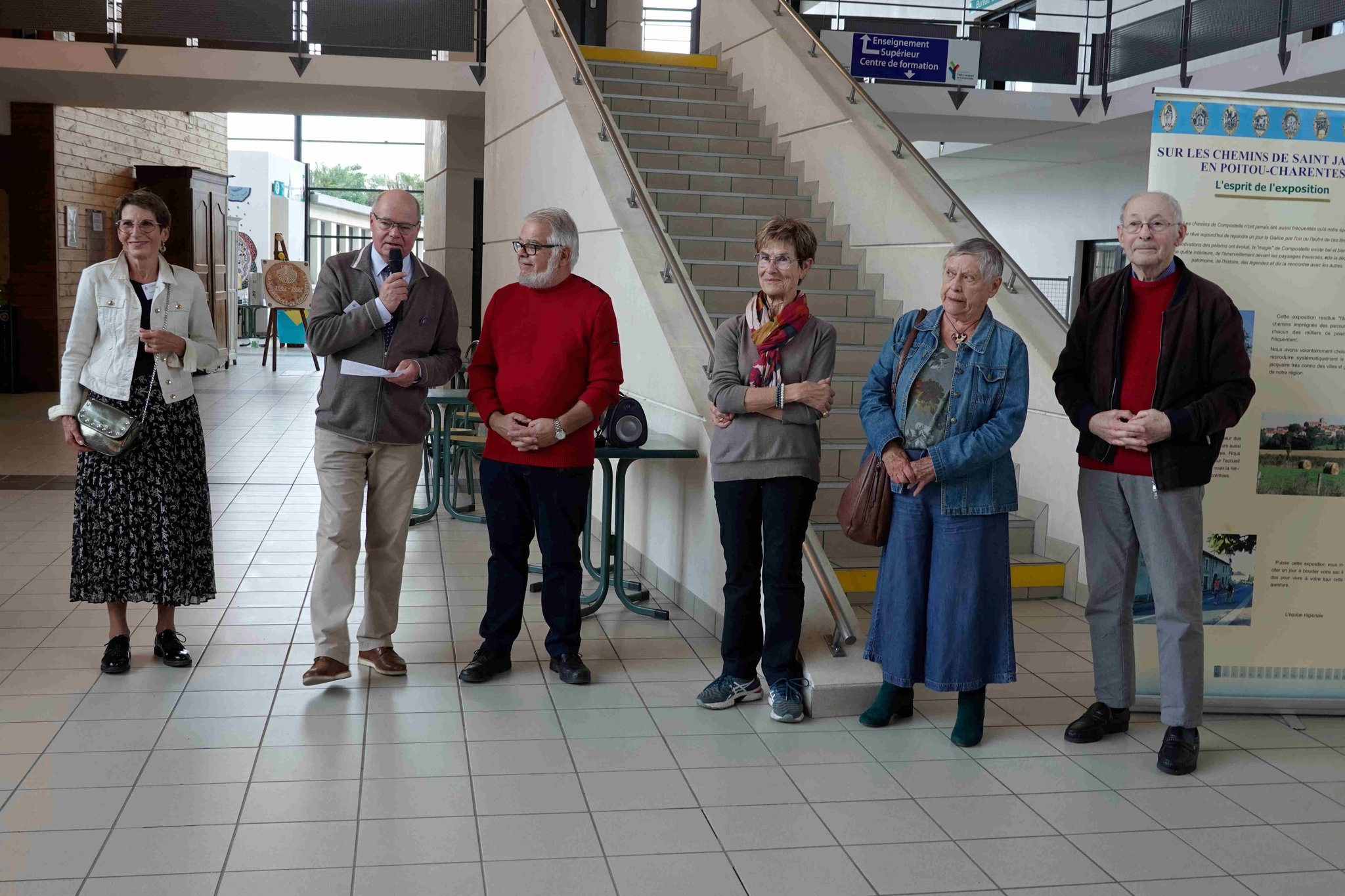 Allocution du président entouré de ses prédécesseurs