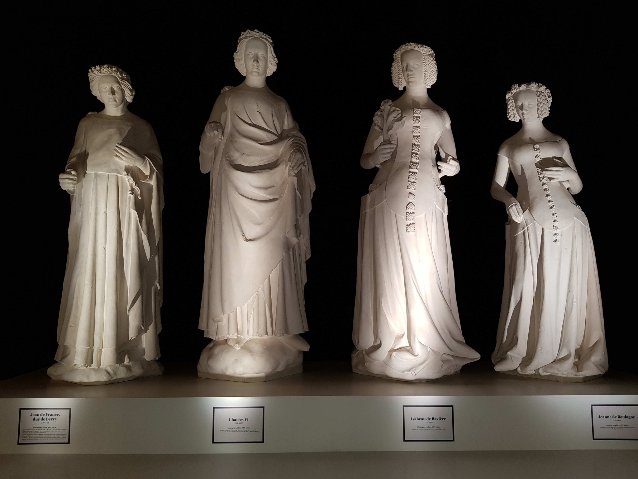 Palais des Ducs d'Aquitaine,  de gauche à droite : Jean de France ,duc de Berry,  Charles VI,  Isabeau de Bavière et Jeanne de Boulogne.