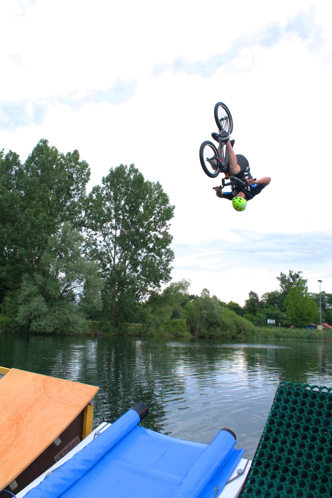 Wassersprung Contest