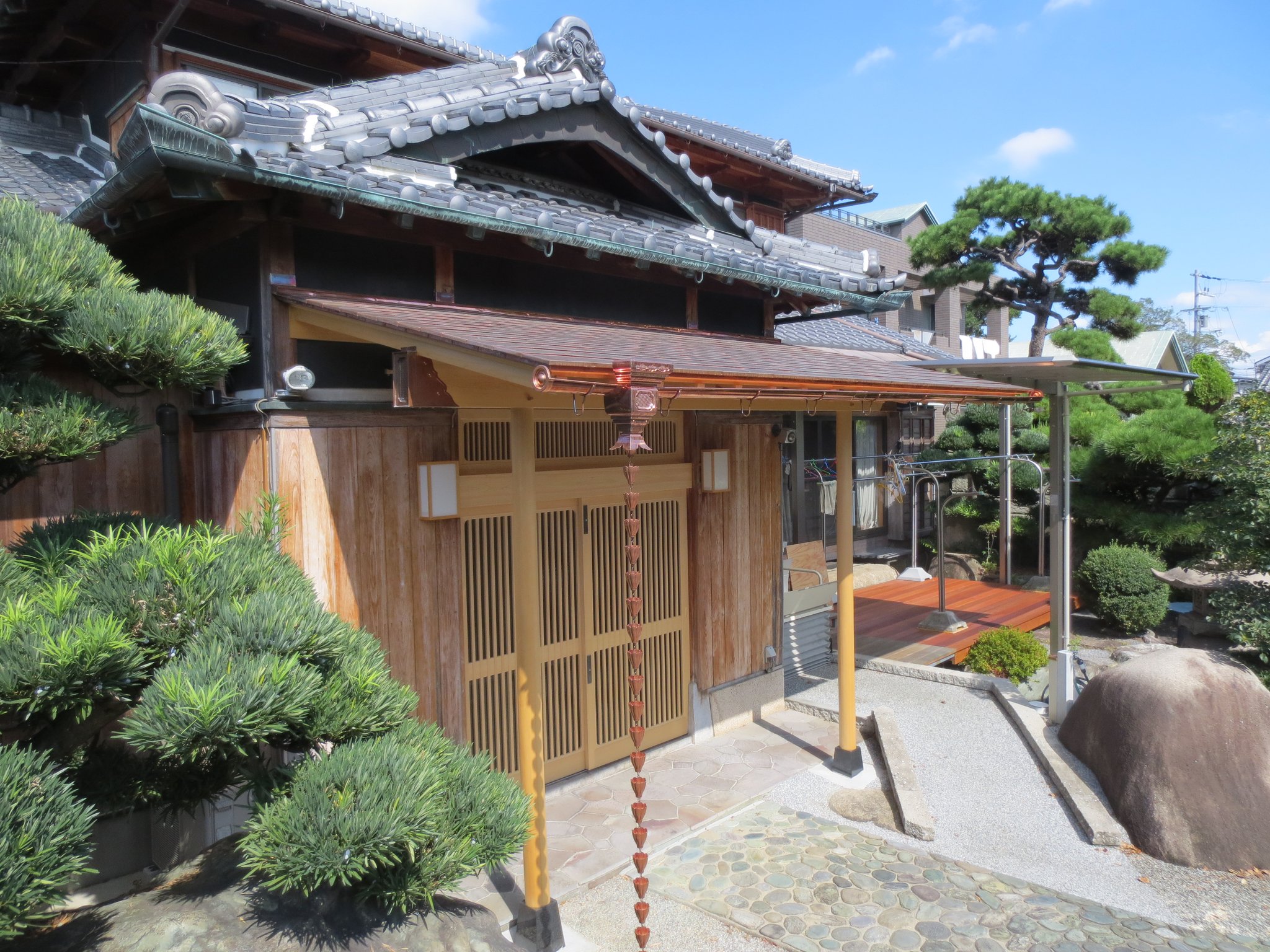 玄関扉　庇　リフォーム