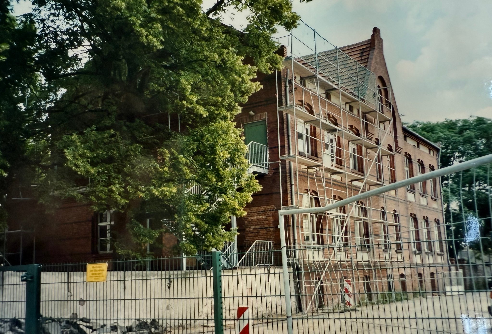 Unser historisches Schulgebäude vor der Sanierung